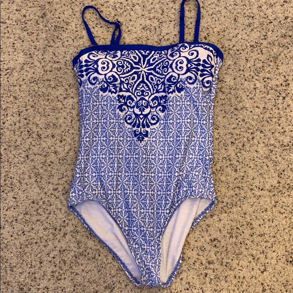 NWOT Liz Claiborne one piece.